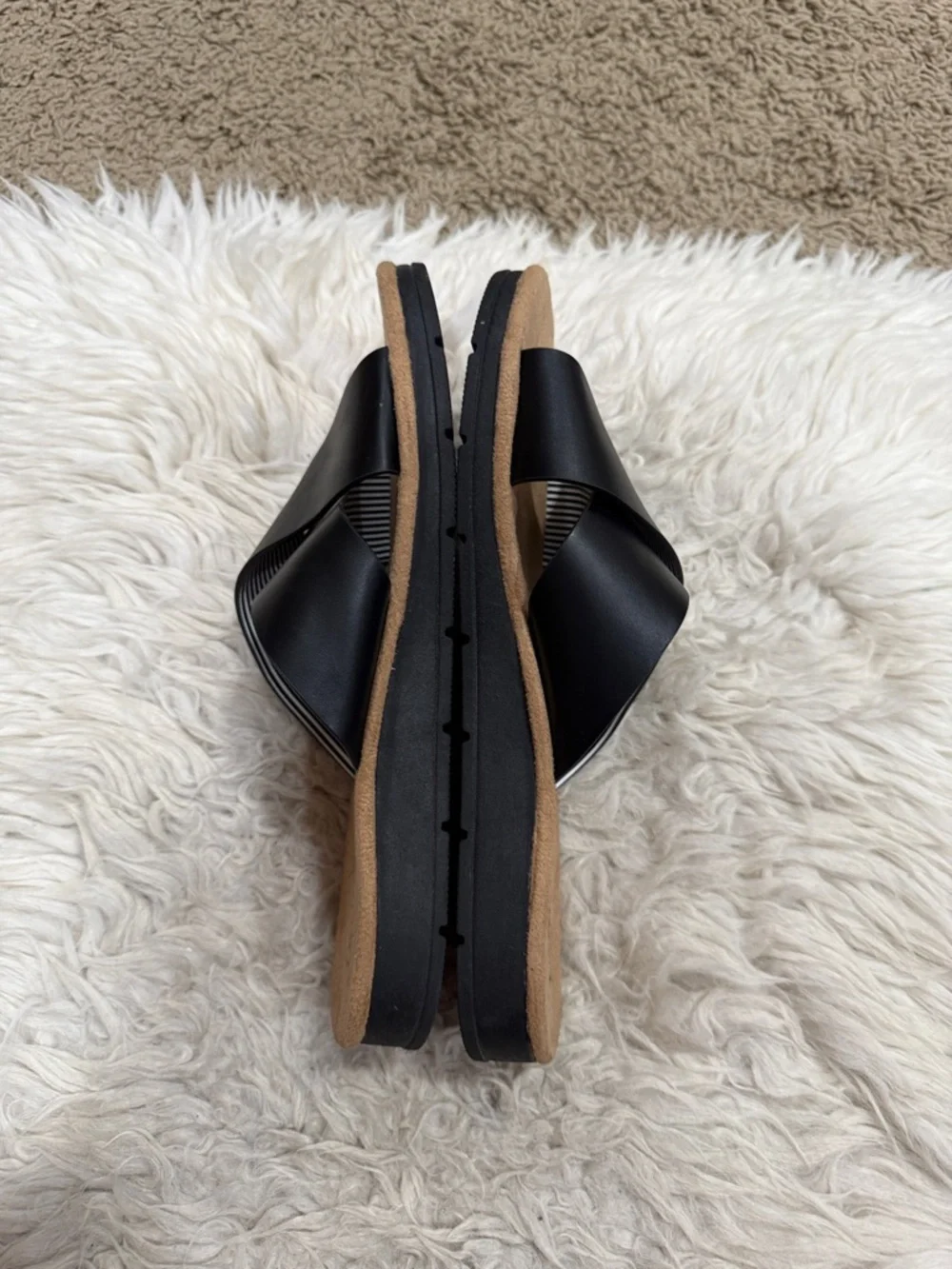 IZOD Women's Size 7 Alyssa Black Crisscross Strap Slide Slip On‎ Sandals